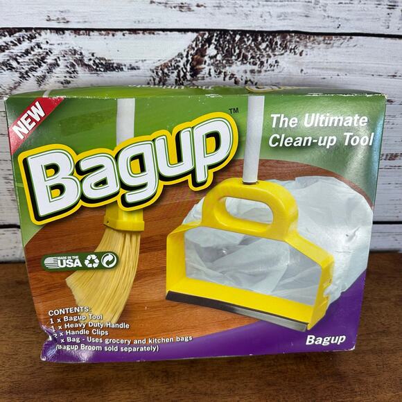 NEW IN BOX Bag Up The Ultimate Cleanup Tool NEW OLD STOCK 2013 Pooper Scooper - Picture 1 of 6
